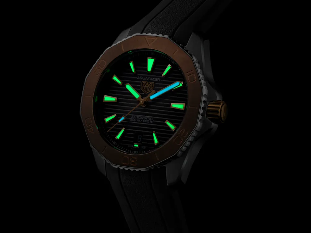 Aquaracer Professional 200 Date^TAG Heuer New