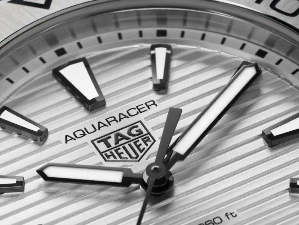 Aquaracer Professional 200^TAG Heuer Store
