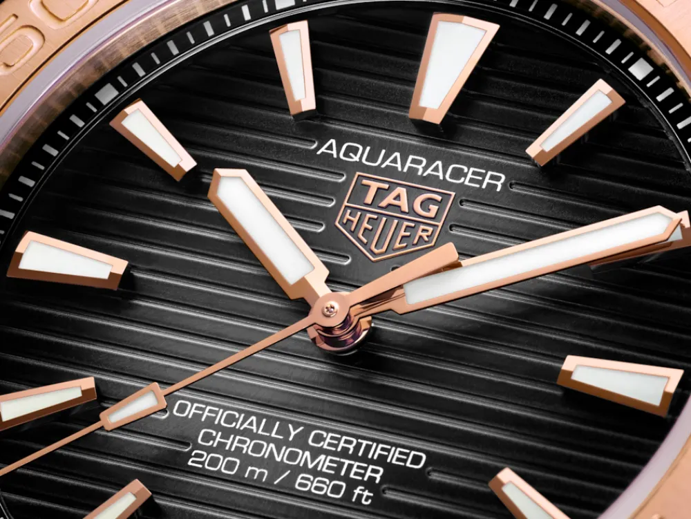 Aquaracer Professional 200 Date^TAG Heuer Online